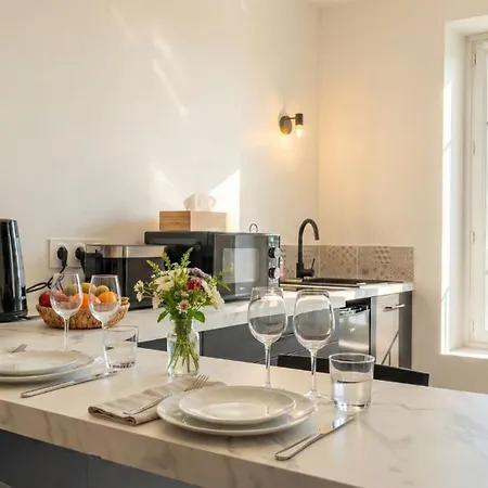 Apartment Le 21 - Premium - Jacuzzi Privatif & Vue Rhone